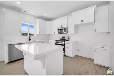 521 W 1850 N, Harrisville, UT 84404 - Photo 5