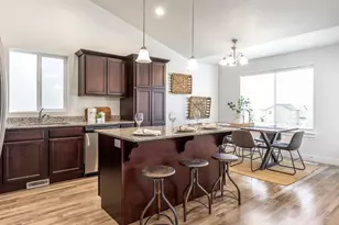 1483 W Stone Gate Dr, Saratoga Springs, UT 84045 - Photo 5