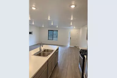 1798 N Blue Iris Ave #1061, Tooele, UT 84074 - Photo 7