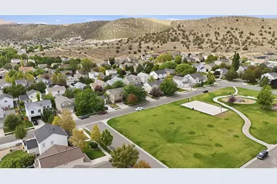 4066 E Parkers Pl, Eagle Mountain, UT 84005 - Photo 25