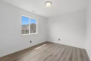4066 E Parkers Pl, Eagle Mountain, UT 84005 - Photo 13