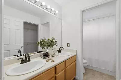 4066 E Parkers Pl, Eagle Mountain, UT 84005 - Photo 11