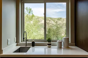 4501 E Wyndom Ct S, Salt Lake City, UT 84108 - Photo 25