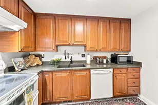 1243 E Cottonwood Hills Dr, Sandy, UT 84094 - Photo 13