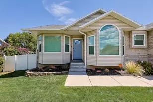 9271 S Grand Teton Dr, West Jordan, UT 84088 - Photo 3