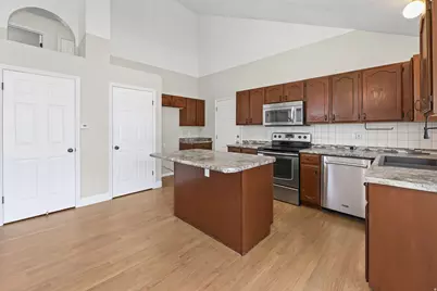 9271 S Grand Teton Dr, West Jordan, UT 84088 - Photo 5