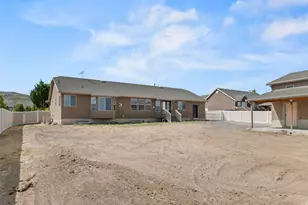 6342 W Rose Run Way S, Herriman, UT 84096 - Photo 37
