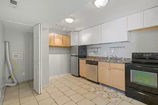 2047 E Village Point Way, Sandy, UT 84093 - Photo 25