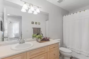 2047 E Village Point Way, Sandy, UT 84093 - Photo 15