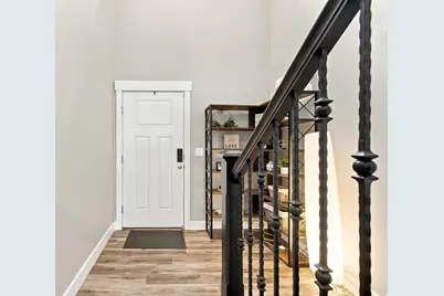 9272 S Ashbourne Dr, Sandy, UT 84094 - Photo 5