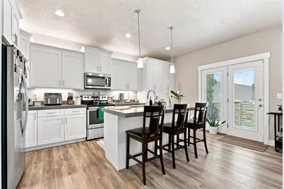 9272 S Ashbourne Dr, Sandy, UT 84094 - Photo 9