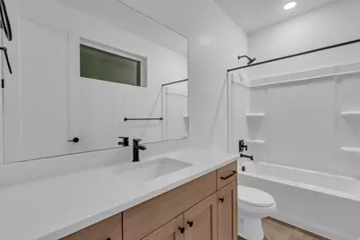 528 E Gilmour St, Grantsville, UT 84029 - Photo 25
