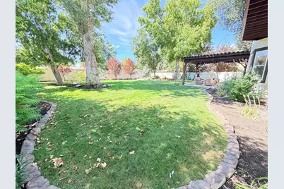 1938 E Vintage Woods Ct S, Holladay, UT 84117 - Photo 53