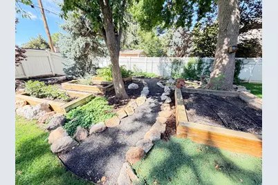 1938 E Vintage Woods Ct S, Holladay, UT 84117 - Photo 57