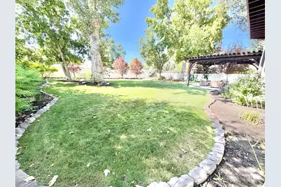 1938 E Vintage Woods Ct S, Holladay, UT 84117 - Photo 55