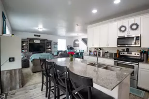 6426 W Chan Reese Dr, West Jordan, UT 84081 - Photo 7