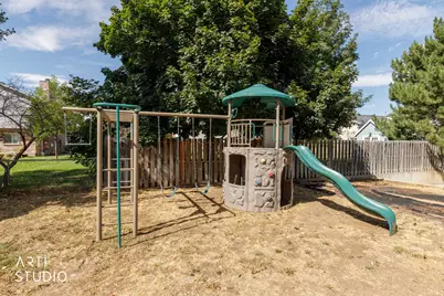 2275 E 3350 N, Layton, UT 84040 - Photo 35