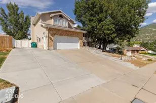 2275 E 3350 N, Layton, UT 84040 - Photo 45