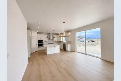 1089 E Blackfeet Dr #518, Eagle Mountain, UT 84005 - Photo 5