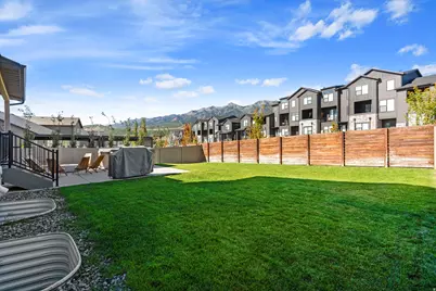 6025 N Angels Landing Dr, Mountain Green, UT 84050 - Photo 5