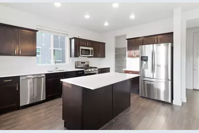 8046 S 6910 W, West Jordan, UT 84081 - Photo 9