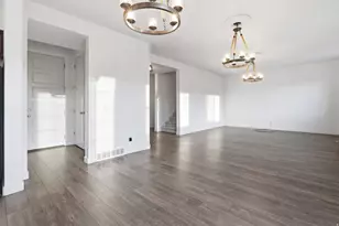 8046 S 6910 W, West Jordan, UT 84081 - Photo 13