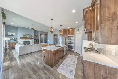 624 S Maxwell Dr, Grantsville, UT 84029 - Photo 7