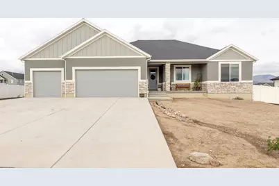 624 S Maxwell Dr, Grantsville, UT 84029 - Photo 1