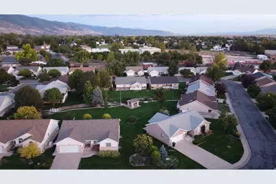 84 Belmore Dr, Kaysville, UT 84037 - Photo 35