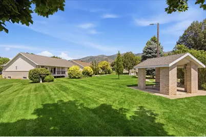 84 Belmore Dr, Kaysville, UT 84037 - Photo 31