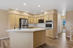 84 Belmore Dr, Kaysville, UT 84037 - Photo 11