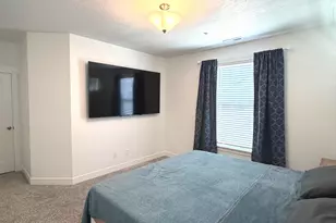 912 N Hemsworth Way, Saratoga Springs, UT 84045 - Photo 7