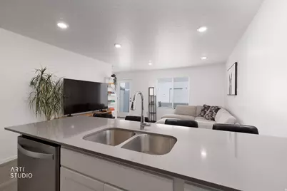 1062 E Scuttlebutt Ln N #2064, Saratoga Springs, UT 84045 - Photo 9