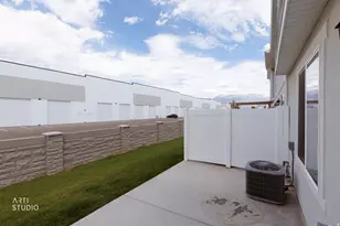 1062 E Scuttlebutt Ln N, Saratoga Springs, UT 84045 - Photo 23