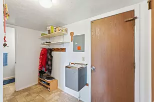 748 E Antelope Dr N, Layton, UT 84041 - Photo 31