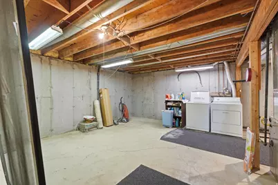 748 E Antelope Dr N, Layton, UT 84041 - Photo 29