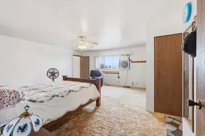 748 E Antelope Dr N, Layton, UT 84041 - Photo 13