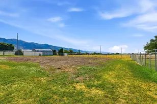 748 E Antelope Dr N, Layton, UT 84041 - Photo 37
