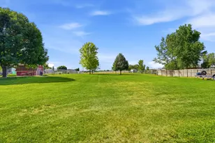 748 E Antelope Dr N, Layton, UT 84041 - Photo 33