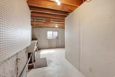 748 E Antelope Dr N, Layton, UT 84041 - Photo 25