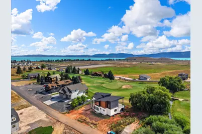 2610 Foxridge Rd, Garden City, UT 84028 - Photo 13