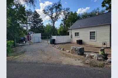 8588 S 100 E, Sandy, UT 84070 - Photo 23