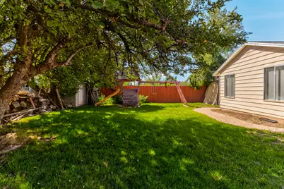 325 S 900 E, Kaysville, UT 84037 - Photo 21