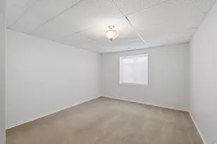 5371 W Fieldbury Cir S, West Valley, UT 84120 - Photo 37