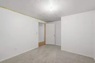 5371 W Fieldbury Cir S, West Valley, UT 84120 - Photo 33