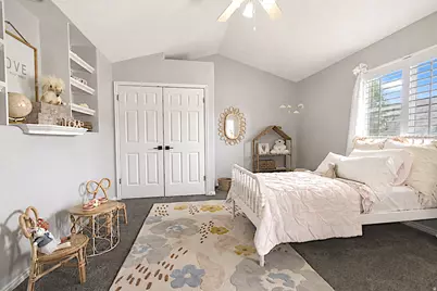 9092 S Enchanted Oak Ln, Sandy, UT 84094 - Photo 17