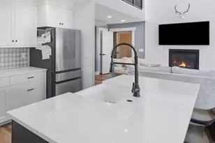 2417 E Patriot Dr, Eagle Mountain, UT 84005 - Photo 31