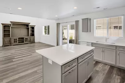 2064 W 3360 S, Syracuse, UT 84075 - Photo 7