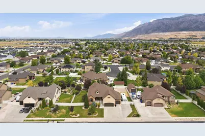 2662 W 2325 N, Farr West, UT 84404 - Photo 55