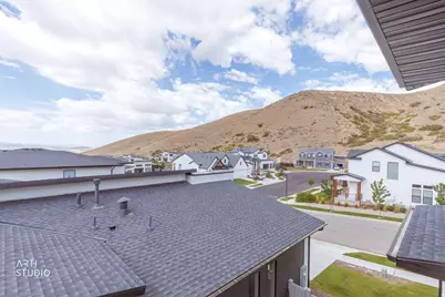 5758 N Fox Canyon Rd, Lehi, UT 84048 - Photo 33